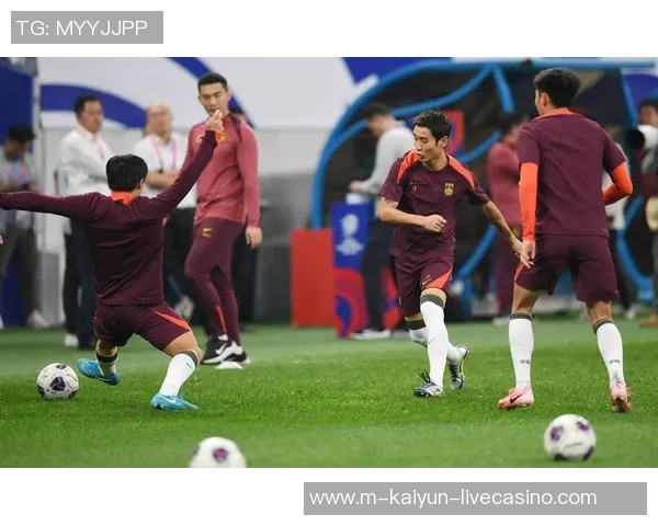 中国足球迎战印度队期待突破与进步的较量