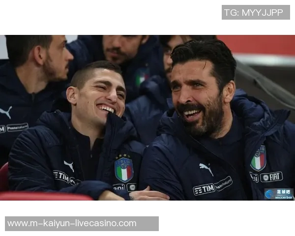 足球喝水哥的传奇故事与赛场背后的感人瞬间